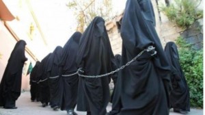 390592_ISIL-women